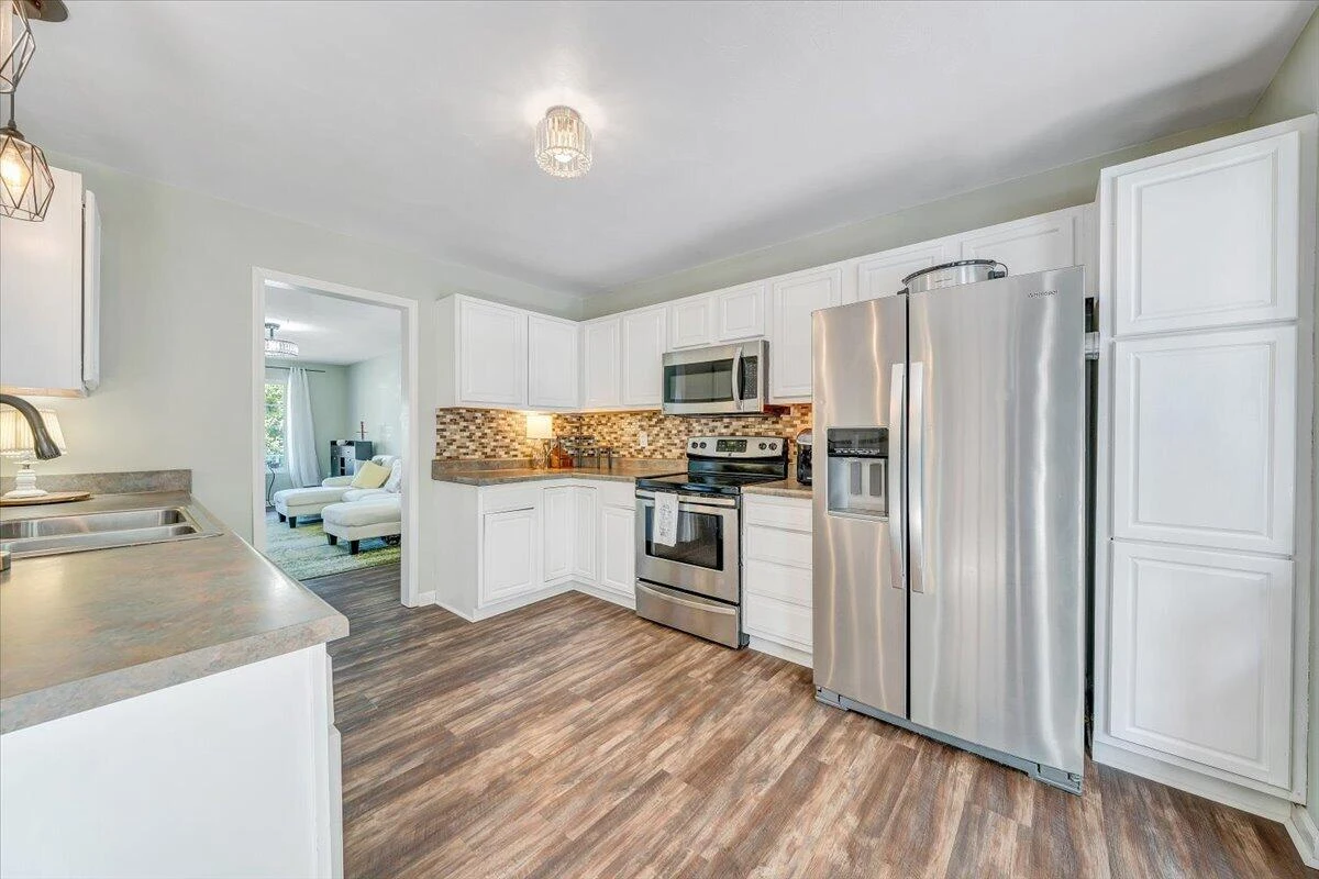 4626 Nevis DR - Photo 27