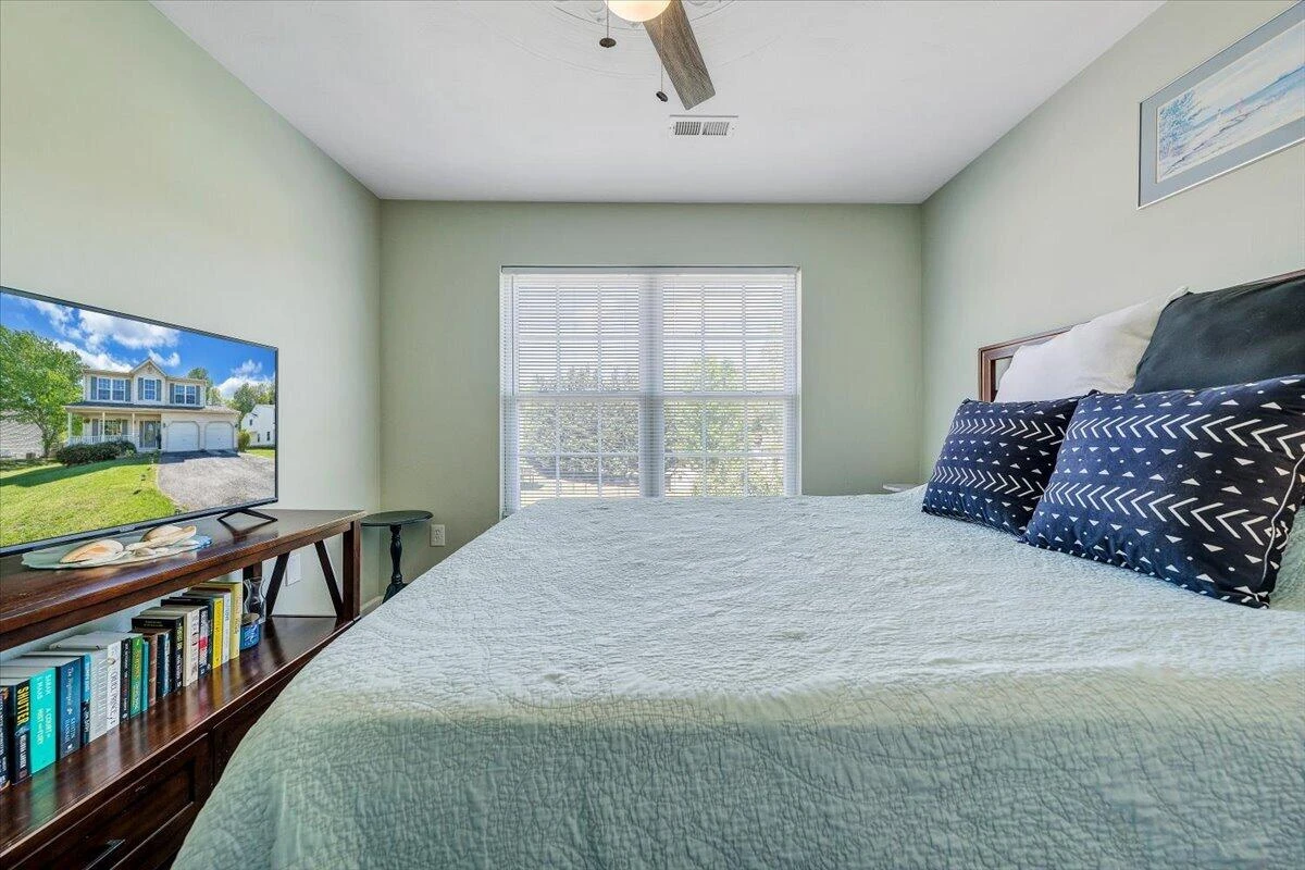 4626 Nevis DR - Photo 51