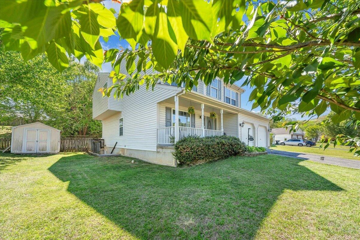 4626 Nevis DR - Photo 10