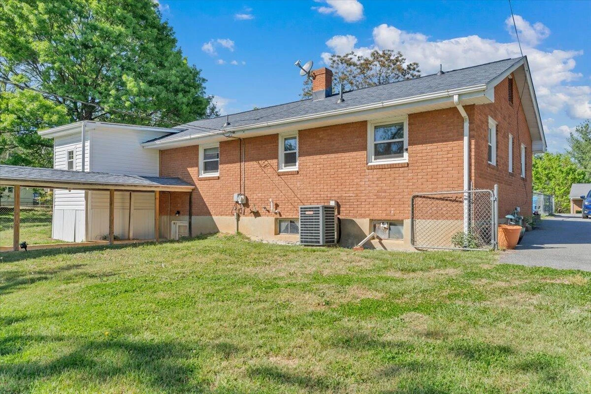 4760 PEACH TREE DR - Photo 31
