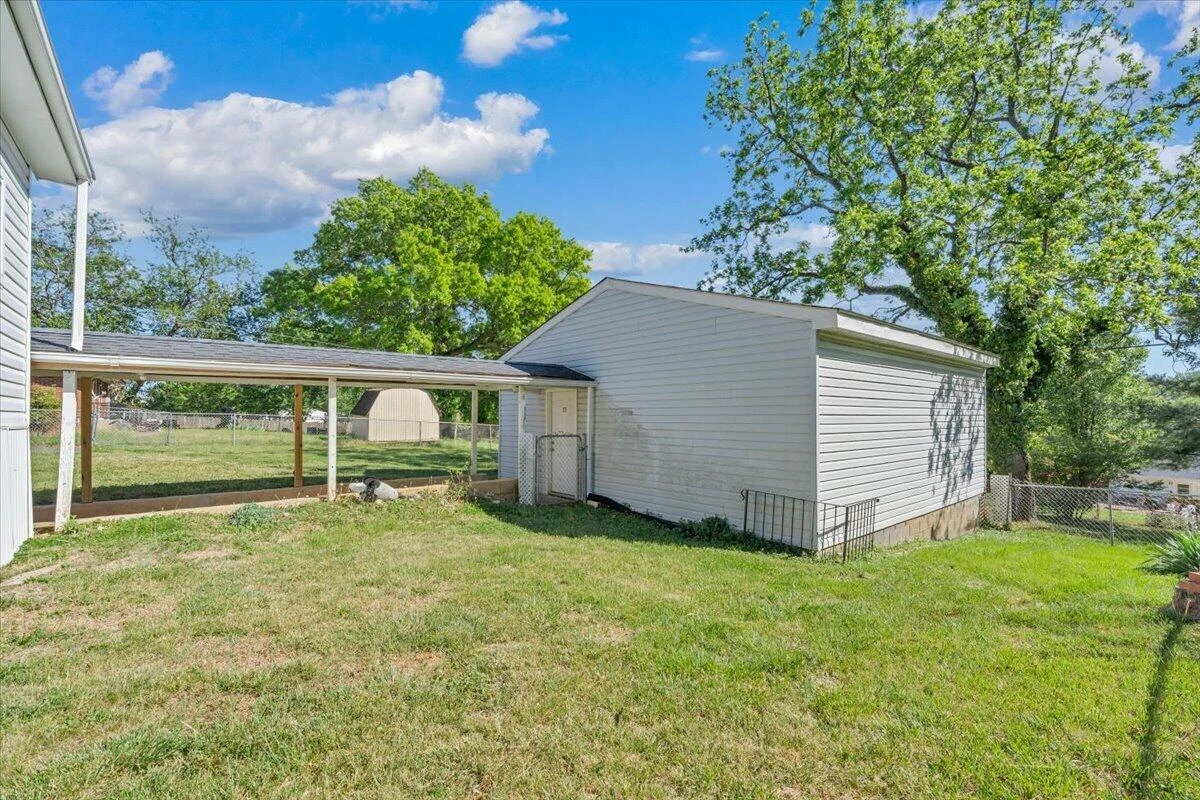 4760 PEACH TREE DR - Photo 36