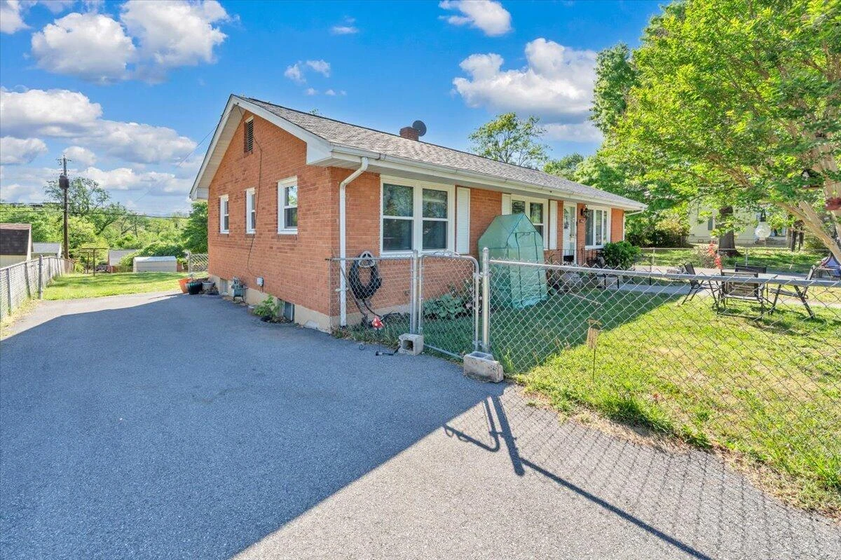 4760 PEACH TREE DR - Photo 42