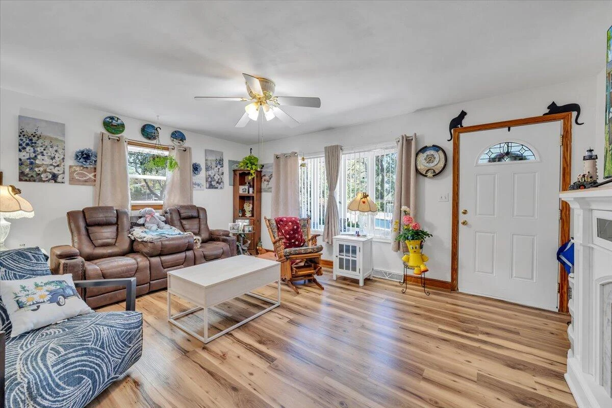 4760 PEACH TREE DR - Photo 6