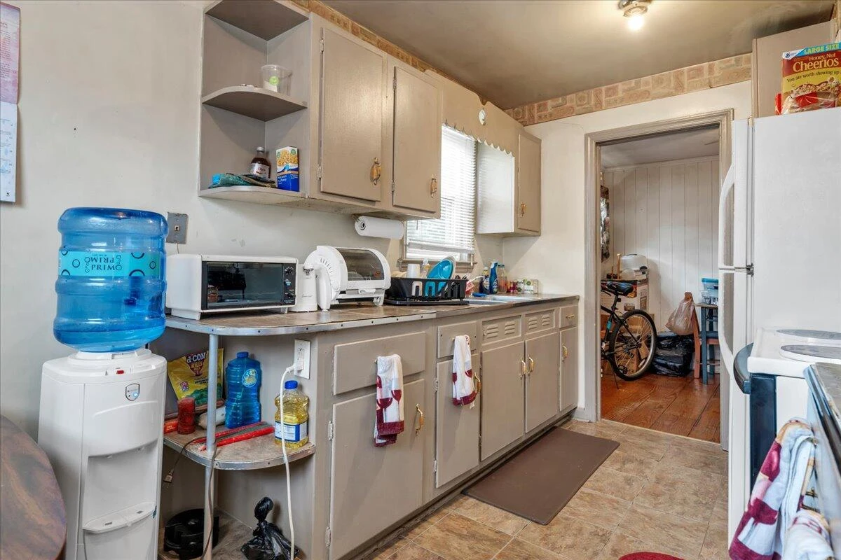2426 Durham ST - Photo 10
