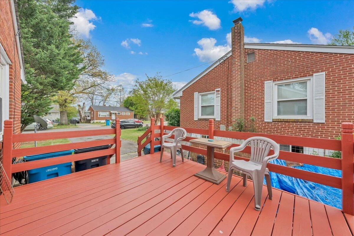 2426 Durham ST - Photo 6