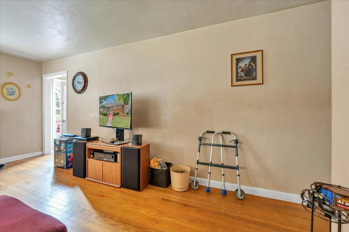 2426 Durham ST - Photo 7