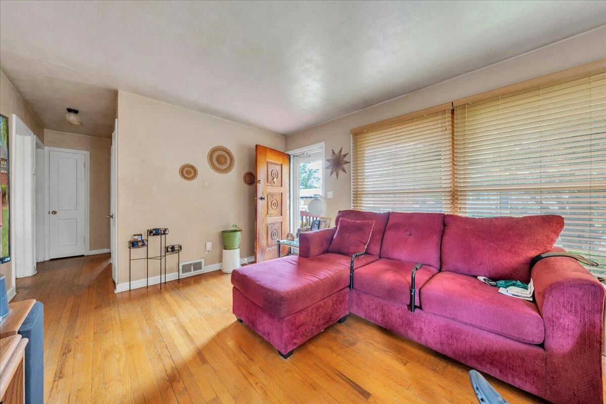 2426 Durham ST - Photo 9