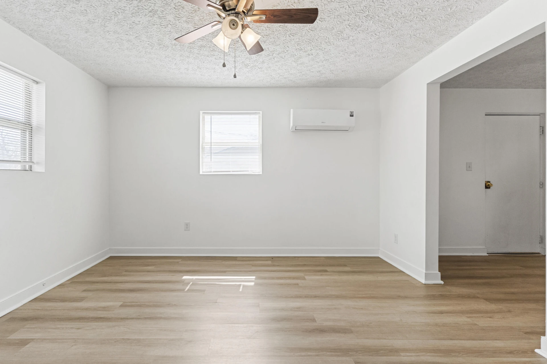 831 Liberty ST - Photo 17