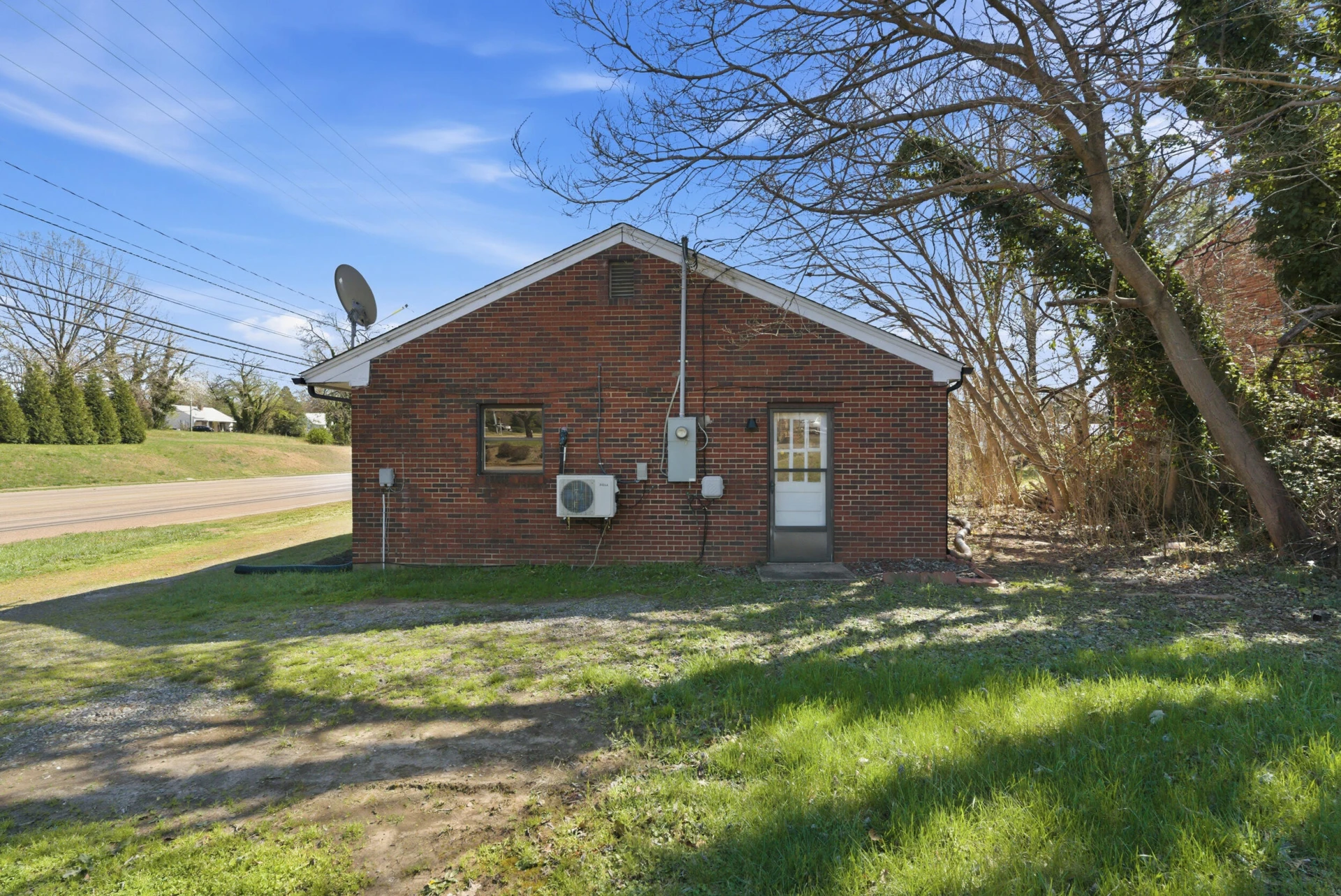 831 Liberty ST - Photo 26