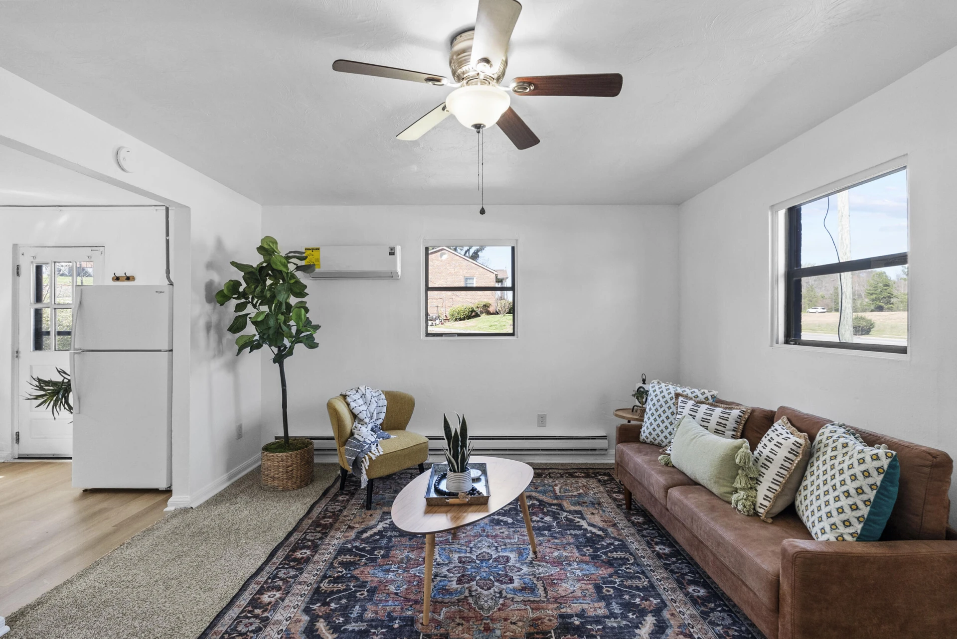 831 Liberty ST - Photo 3