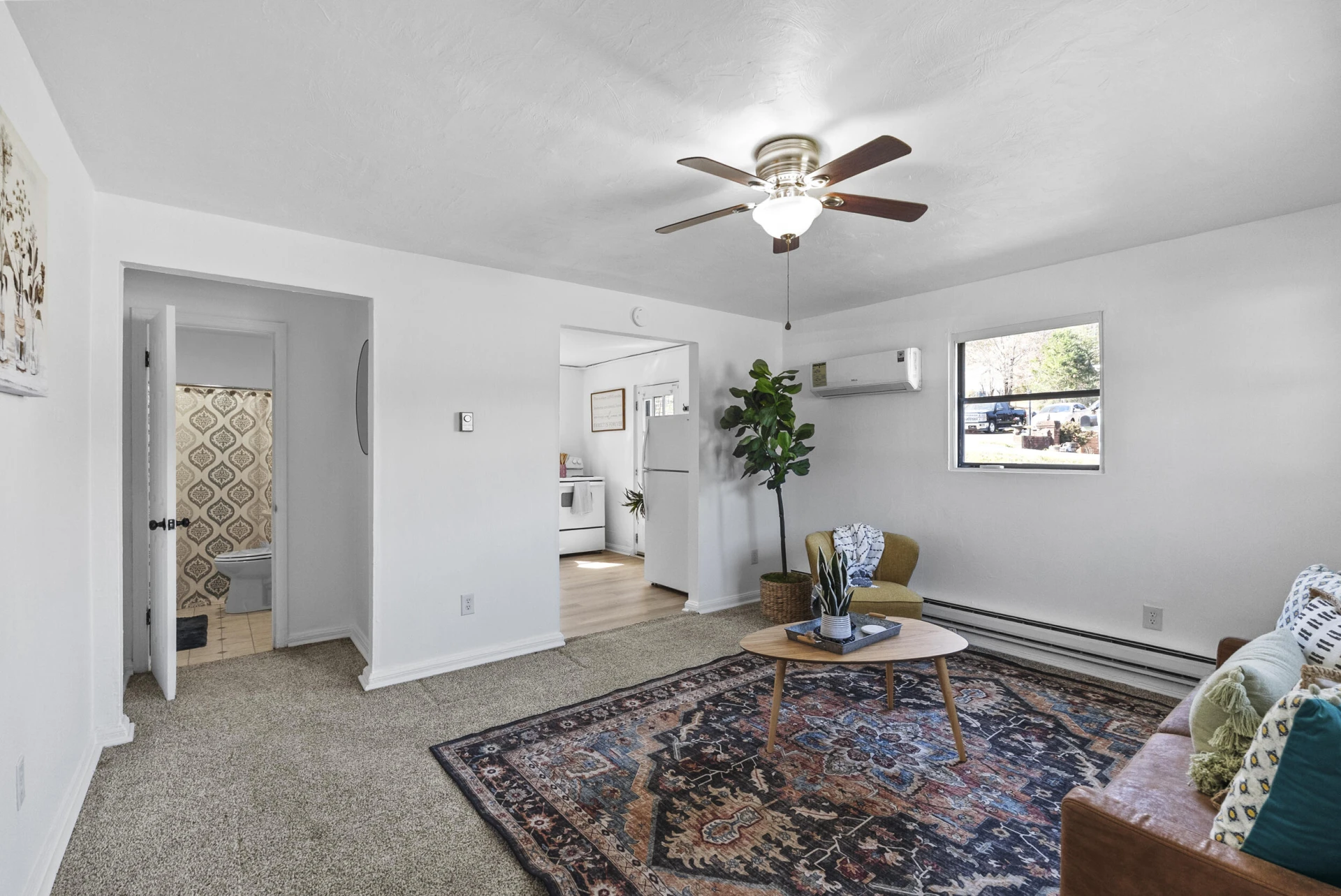 831 Liberty ST - Photo 4