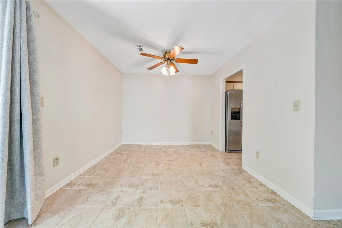 7206 Red Cedar CIR - Photo 11