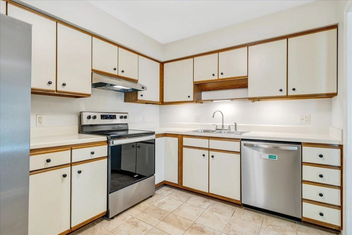 7206 Red Cedar CIR - Photo 14