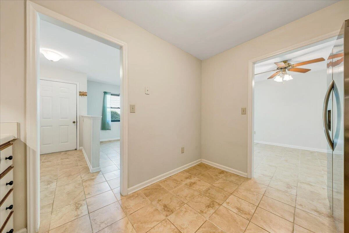 7206 Red Cedar CIR - Photo 16