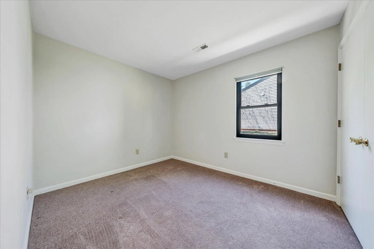 7206 Red Cedar CIR - Photo 18