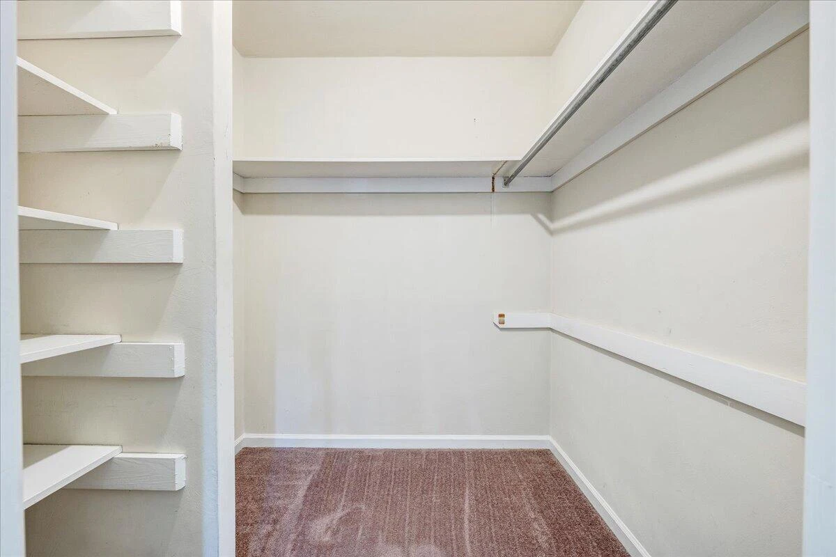 7206 Red Cedar CIR - Photo 23