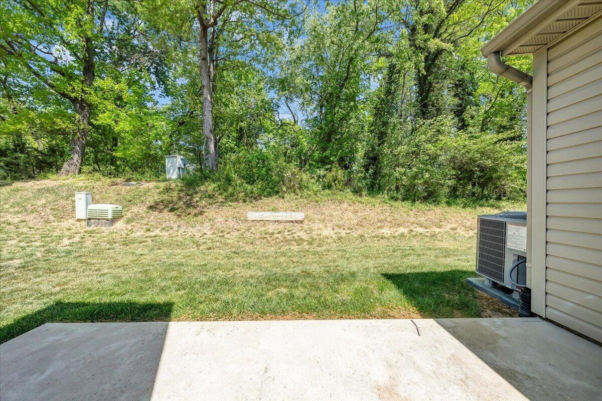 7206 Red Cedar CIR - Photo 27
