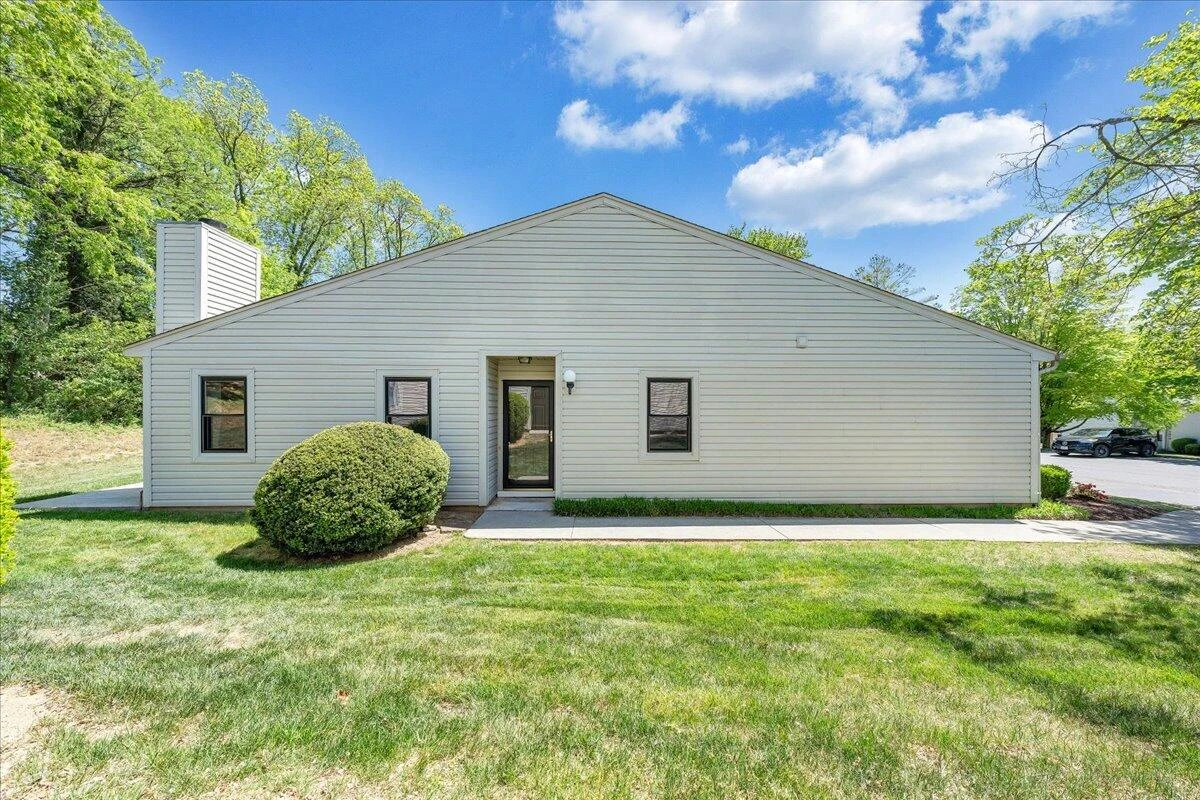 7206 Red Cedar CIR - Photo 4