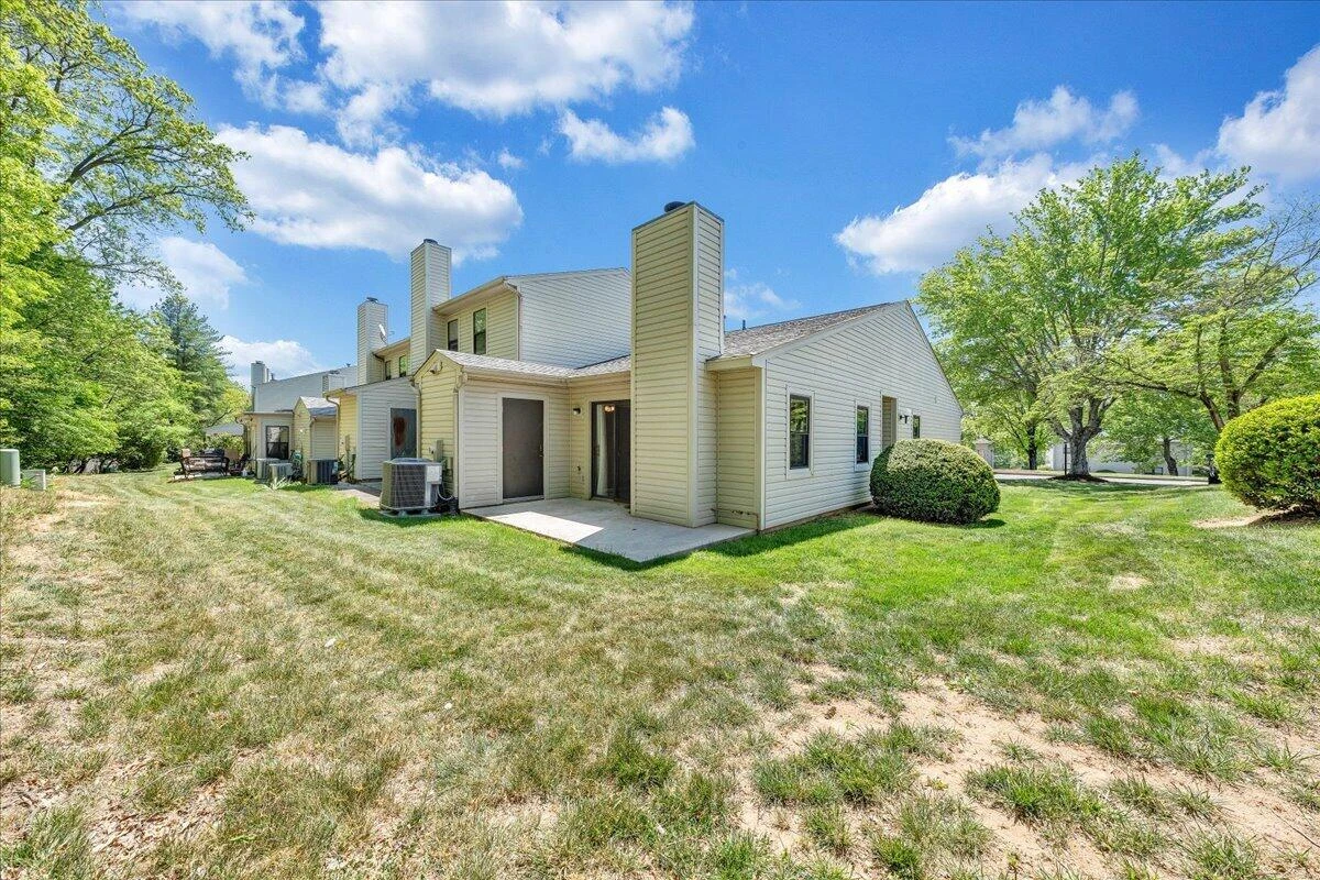 7206 Red Cedar CIR - Photo 31