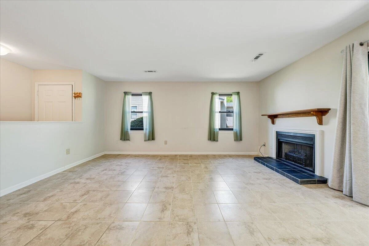 7206 Red Cedar CIR - Photo 9