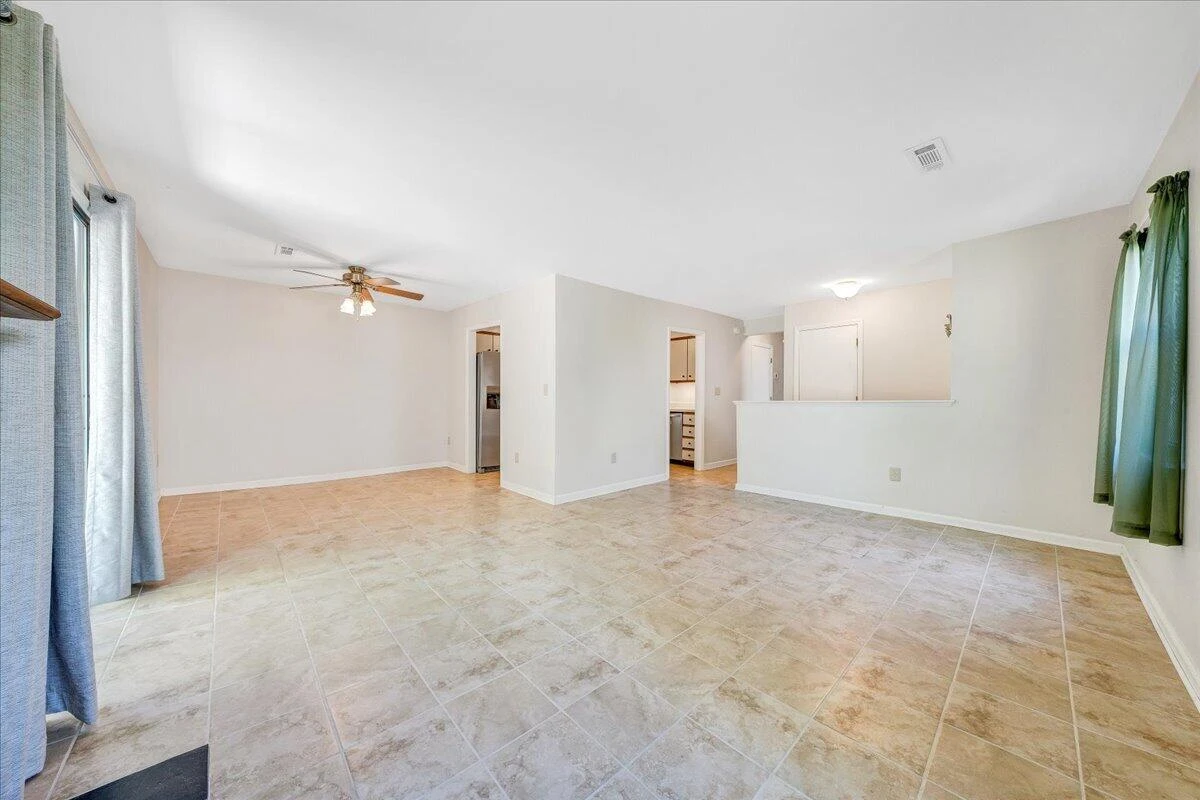 7206 Red Cedar CIR - Photo 10
