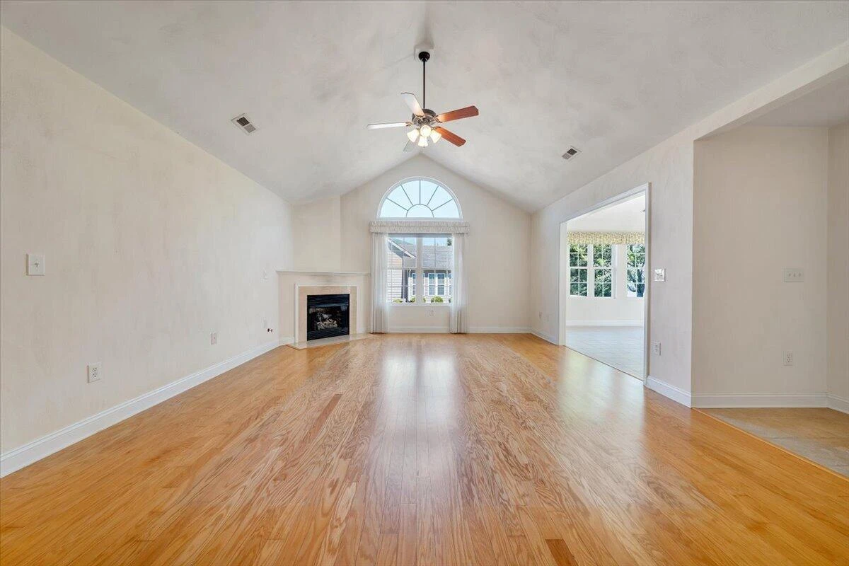 5650 Orchard Villas CIR - Photo 11