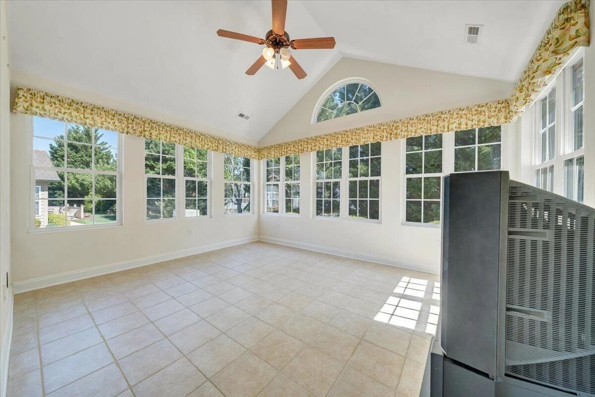 5650 Orchard Villas CIR - Photo 13