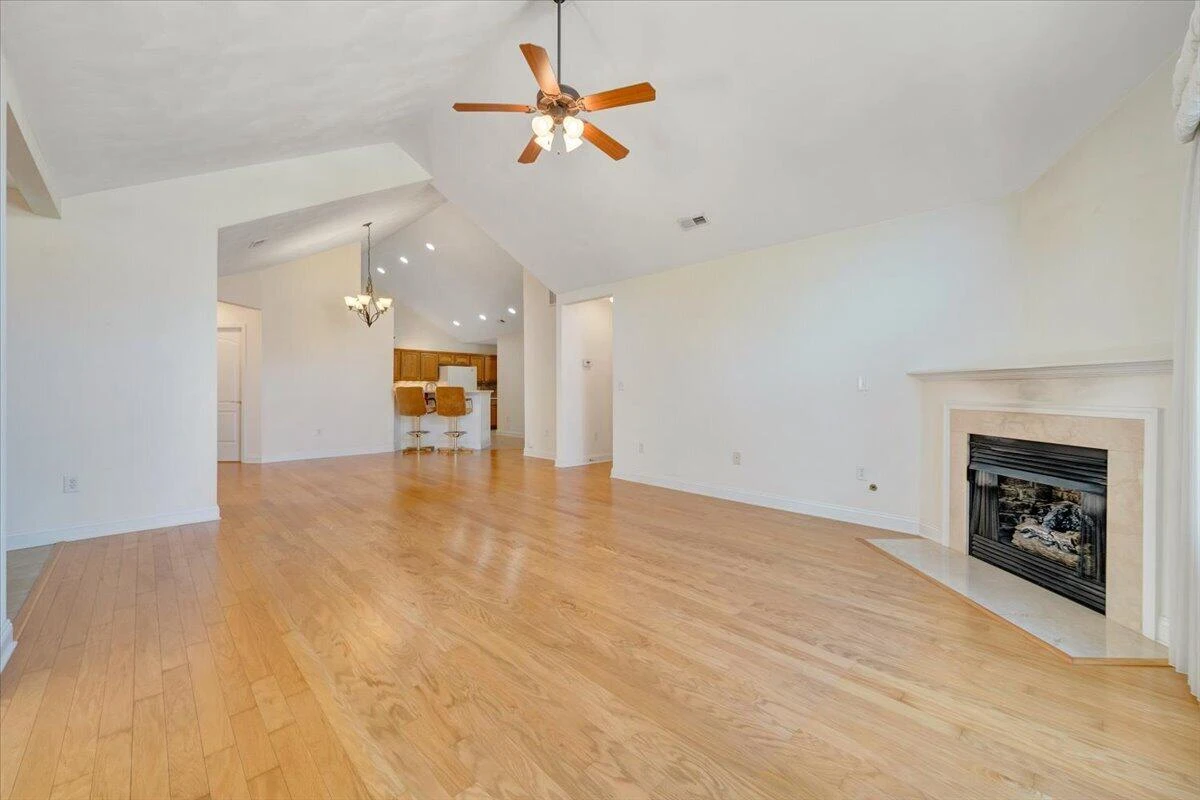 5650 Orchard Villas CIR - Photo 17