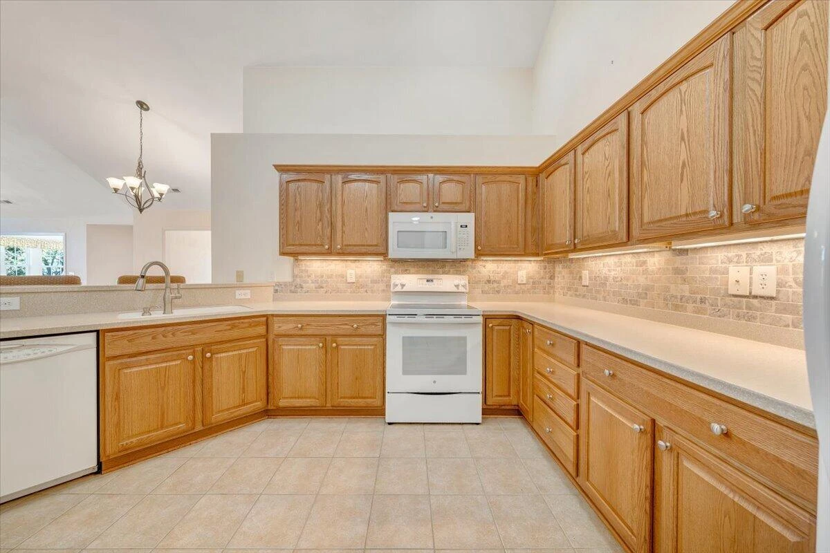 5650 Orchard Villas CIR - Photo 26