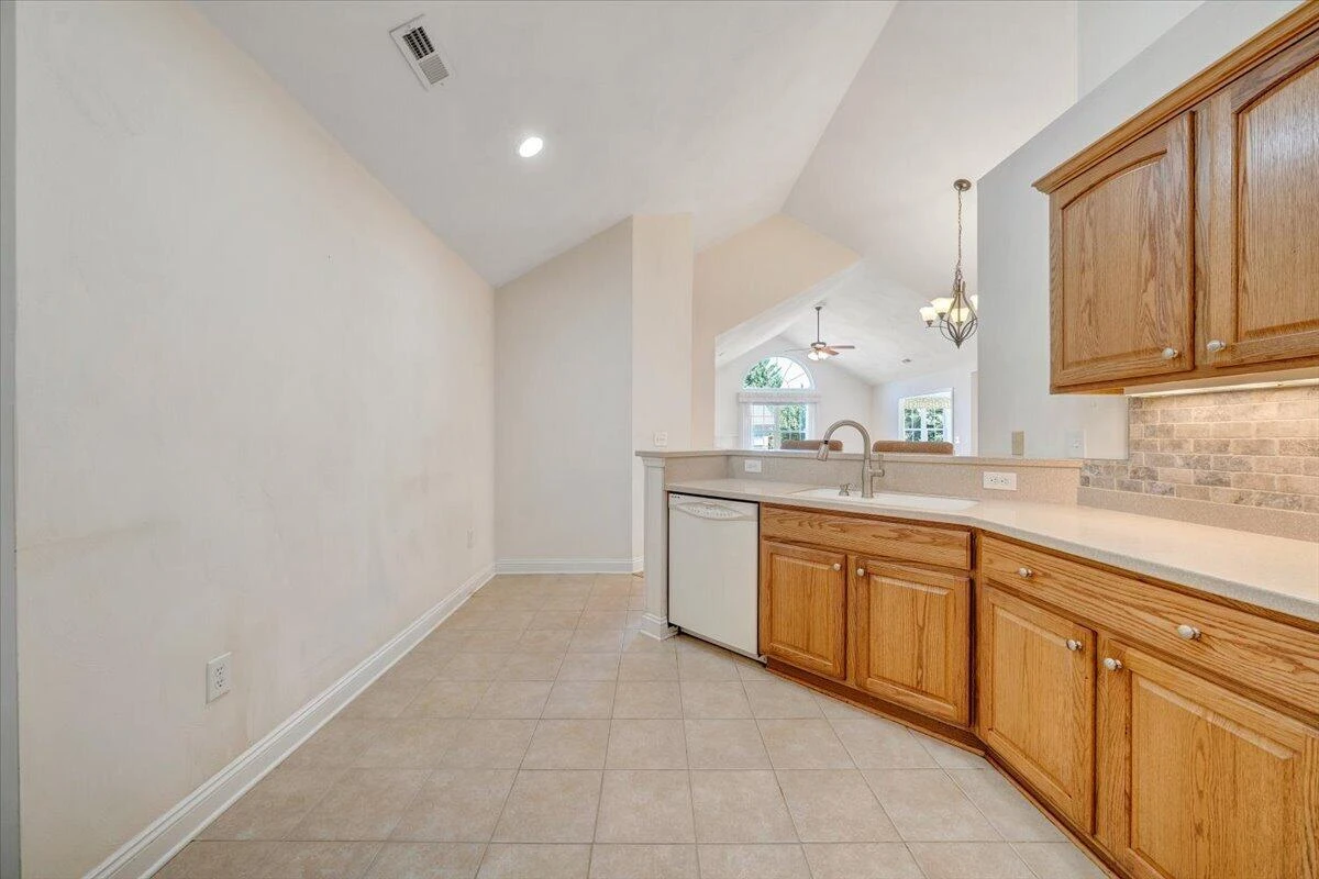 5650 Orchard Villas CIR - Photo 28
