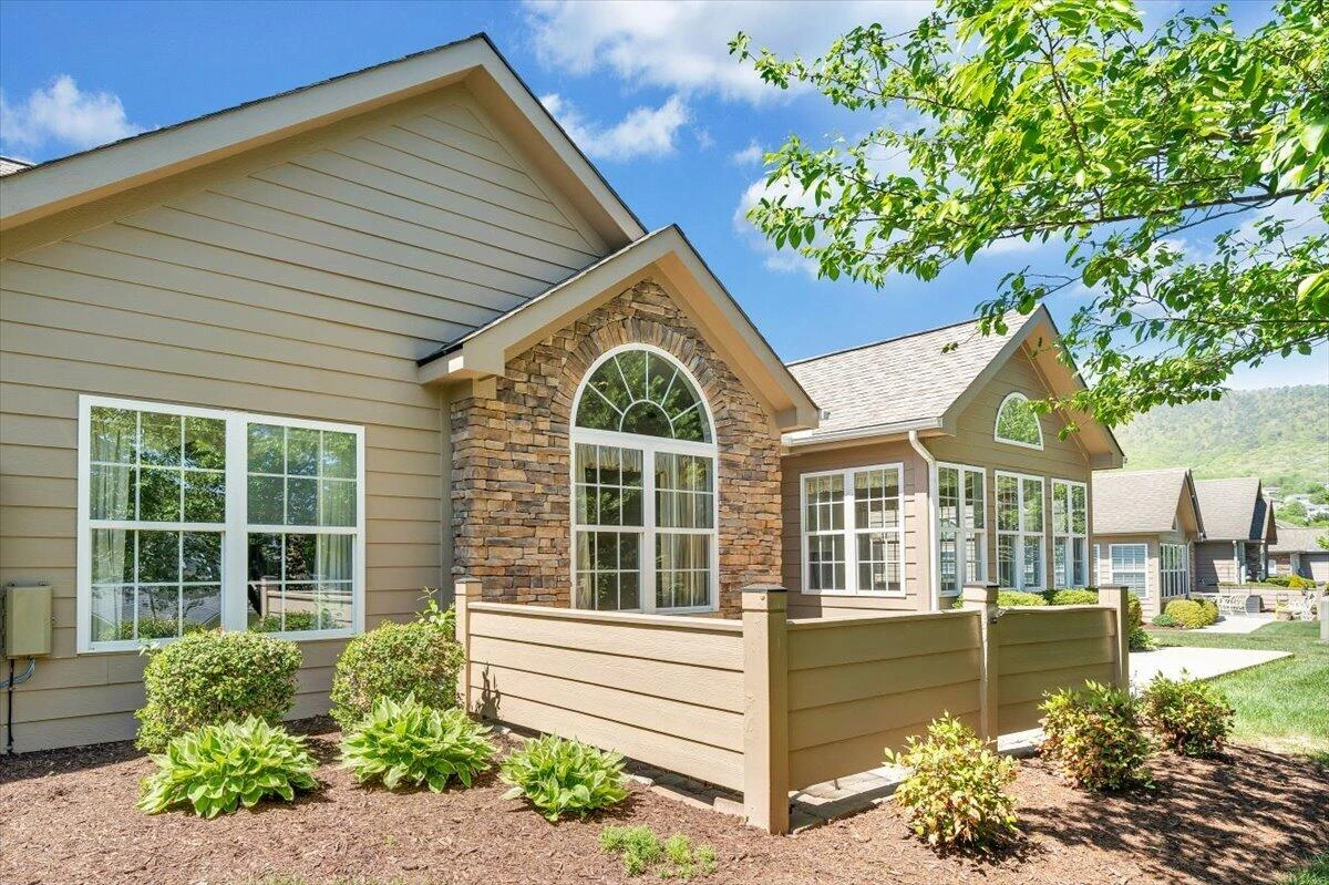 5650 Orchard Villas CIR - Photo 4