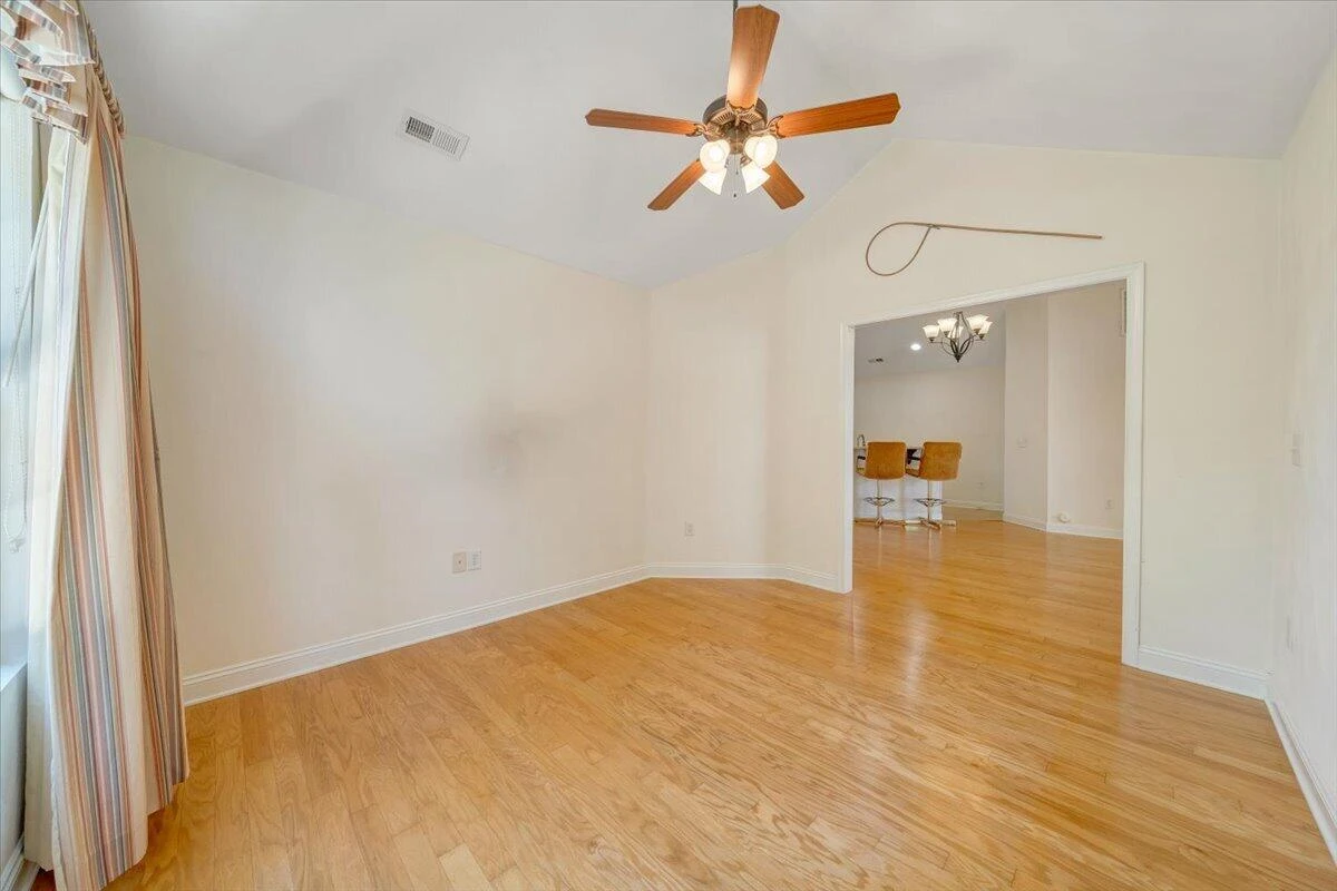 5650 Orchard Villas CIR - Photo 34