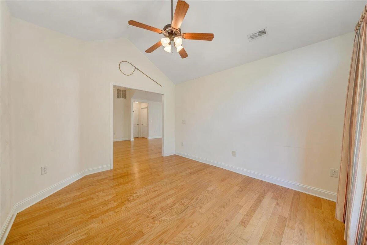 5650 Orchard Villas CIR - Photo 35