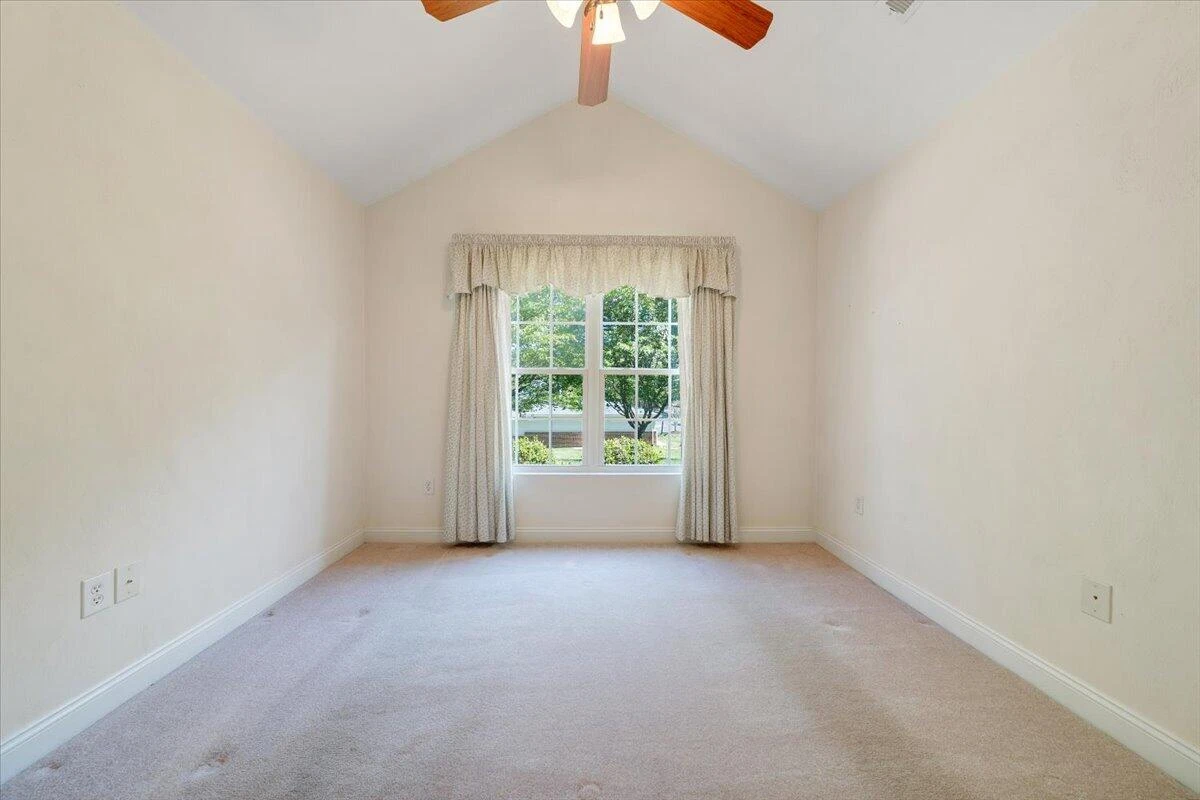 5650 Orchard Villas CIR - Photo 37