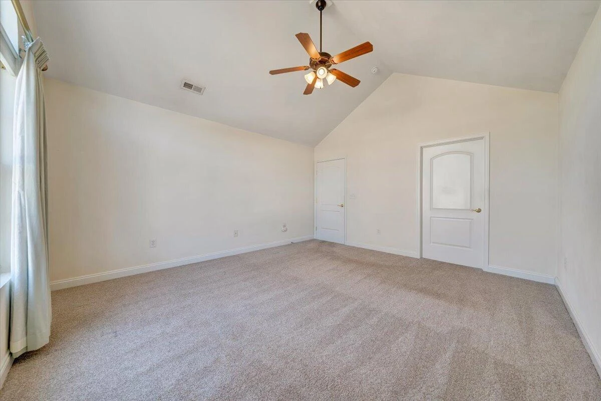 5650 Orchard Villas CIR - Photo 43