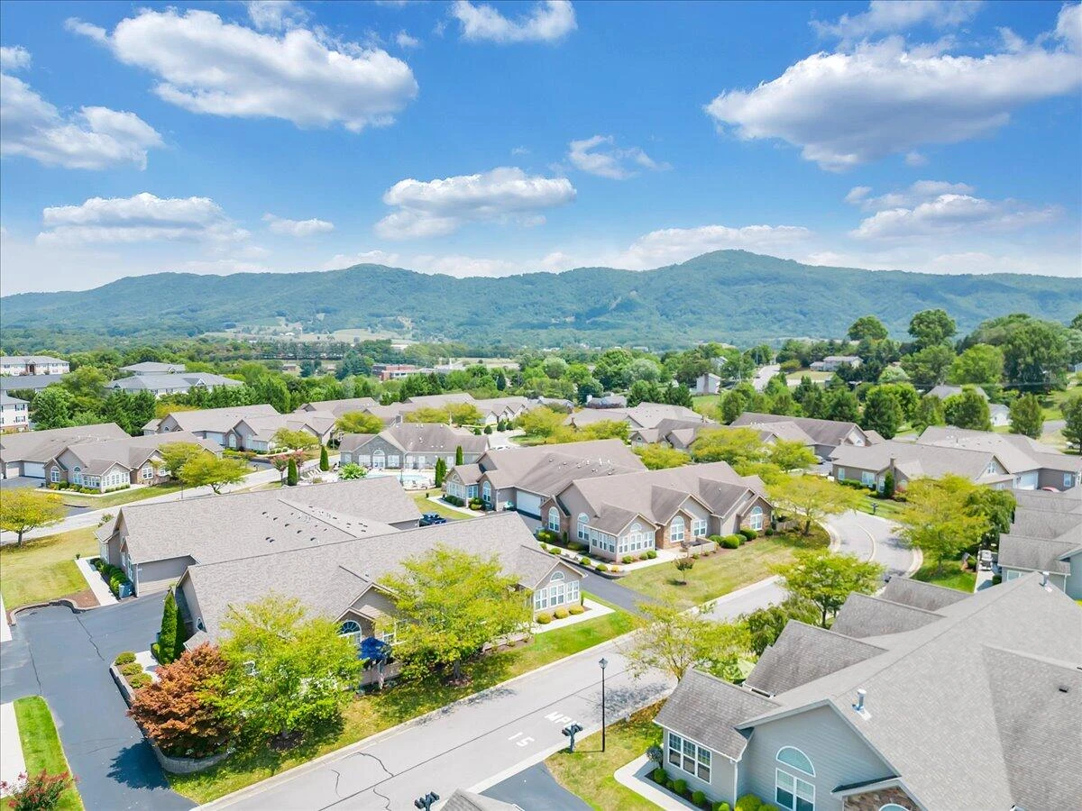 5650 Orchard Villas CIR - Photo 71