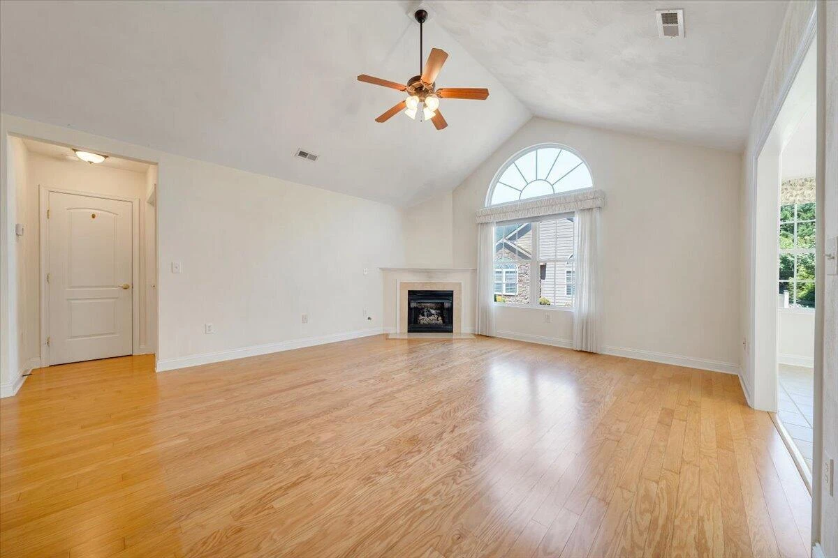 5650 Orchard Villas CIR - Photo 9