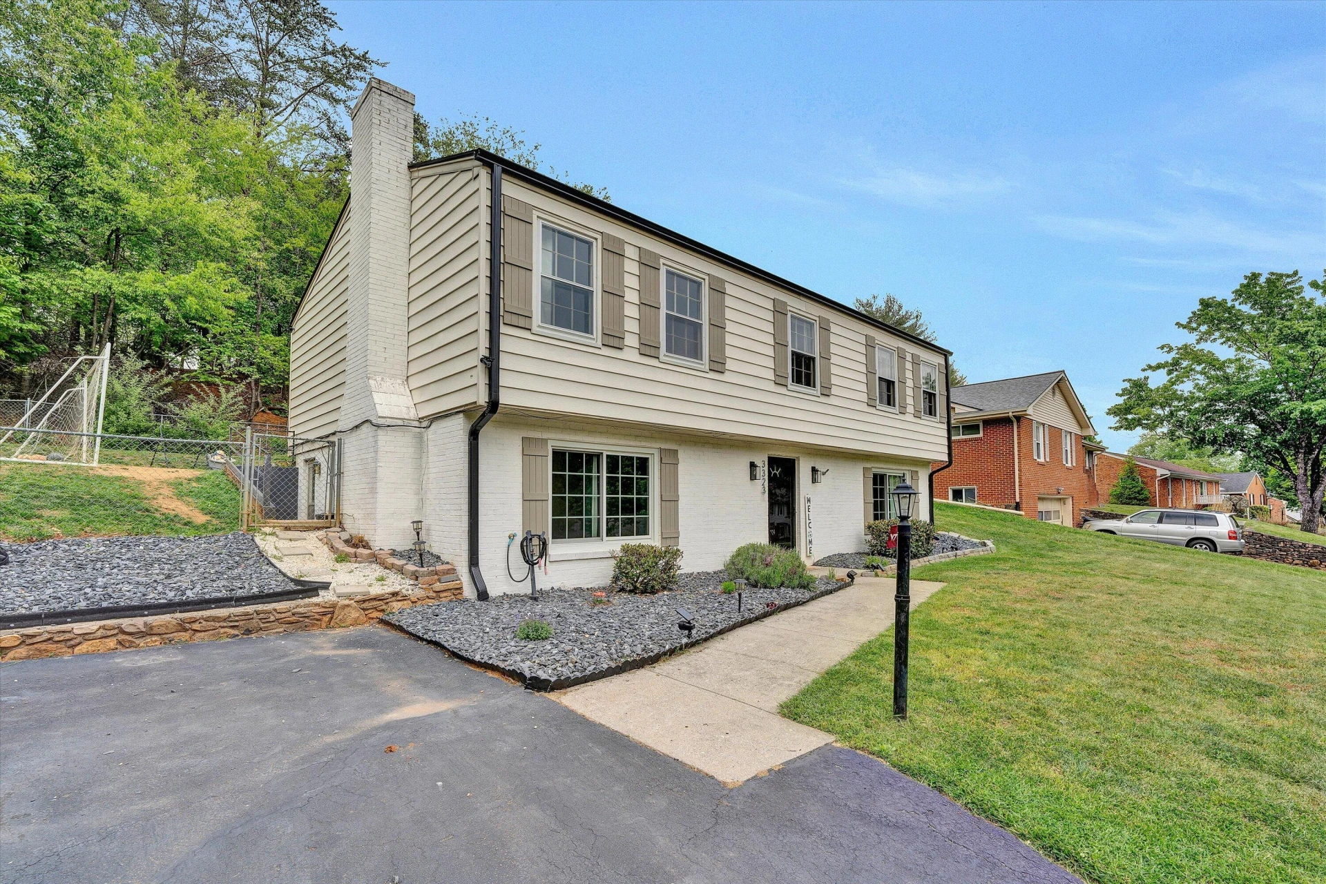 3323 Longhorn RD - Photo 3