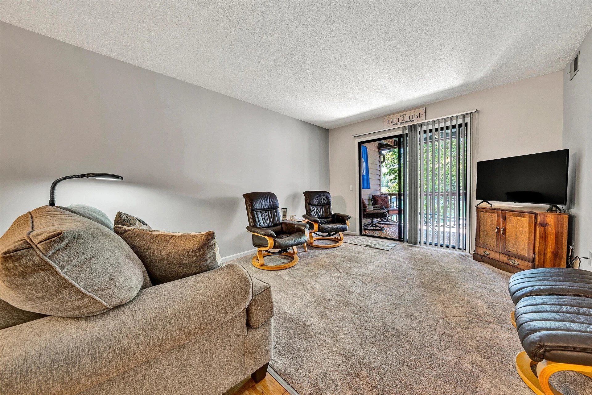 620 Montevista RD ## 605 - Photo 9