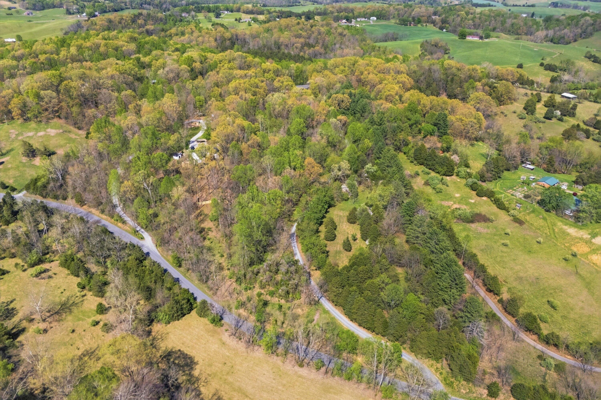 1124 Old Hollow RD - Photo 66