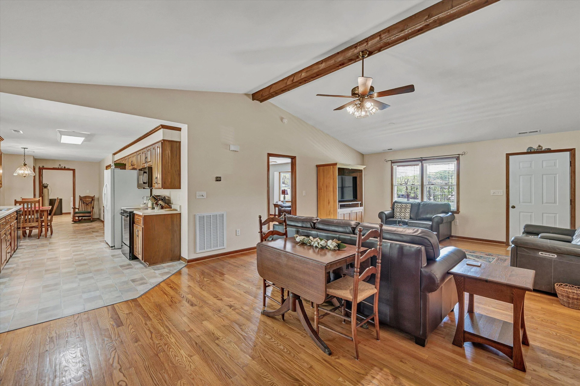 229 Normans LN - Photo 12