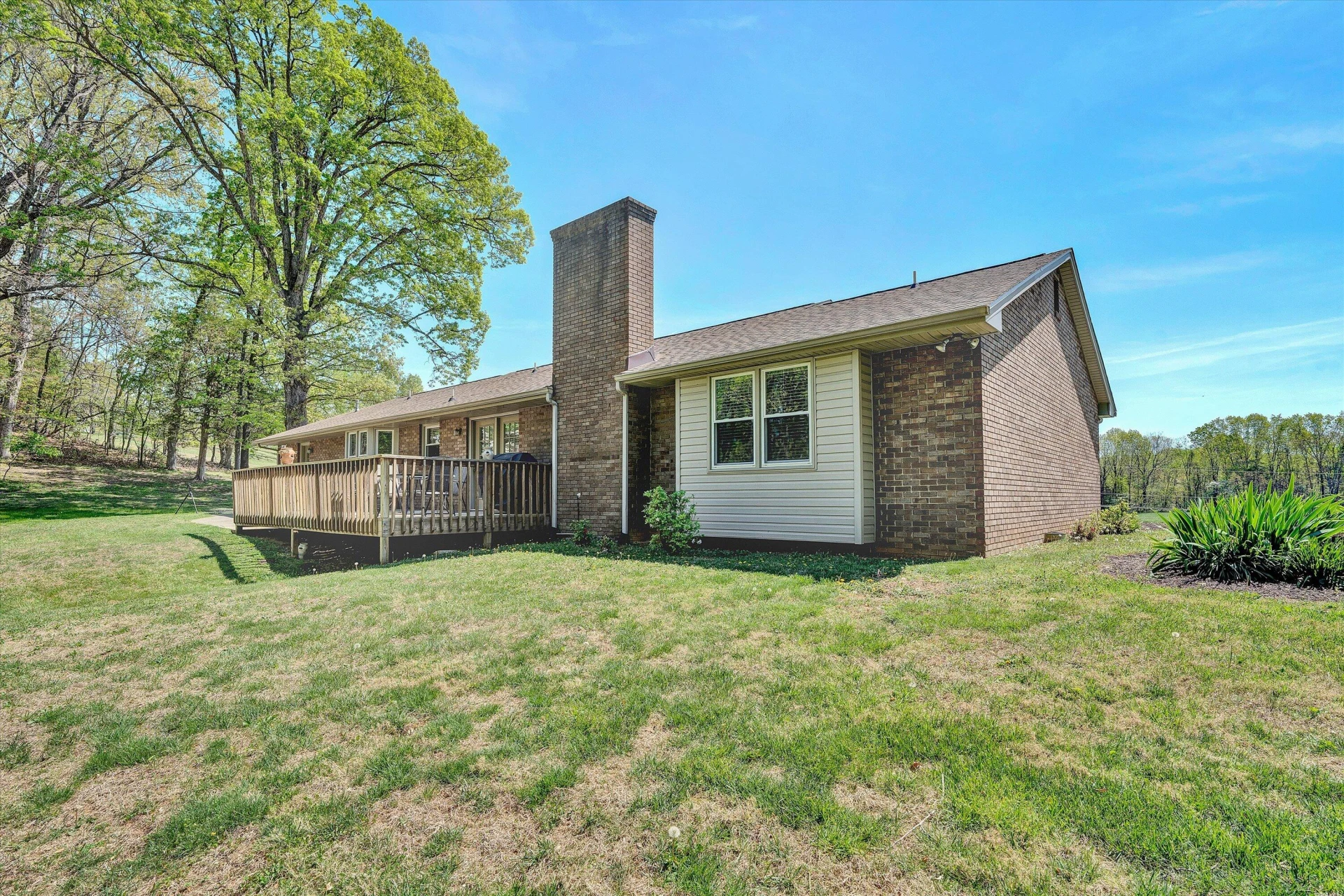 229 Normans LN - Photo 33