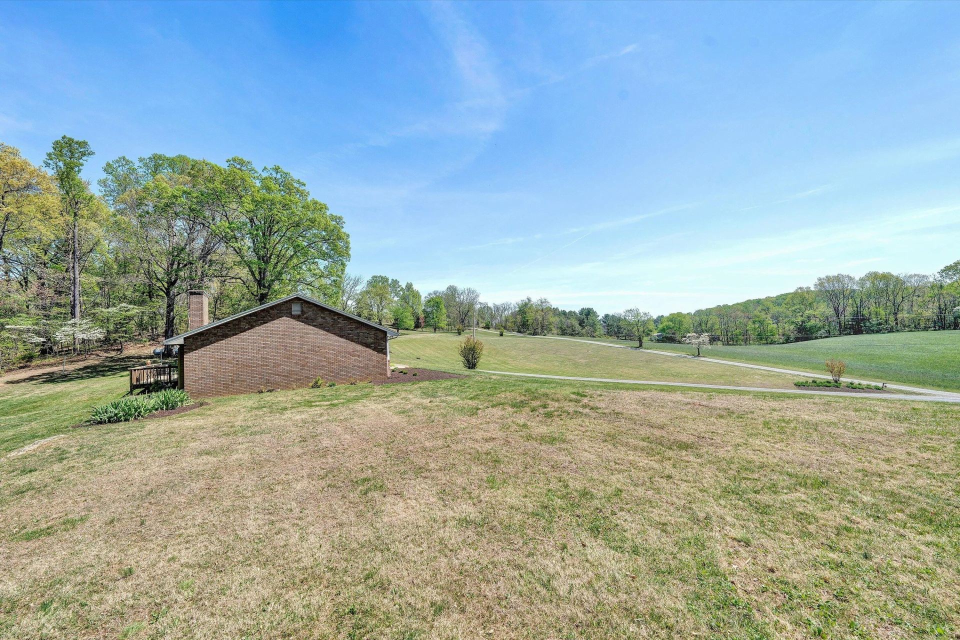229 Normans LN - Photo 34