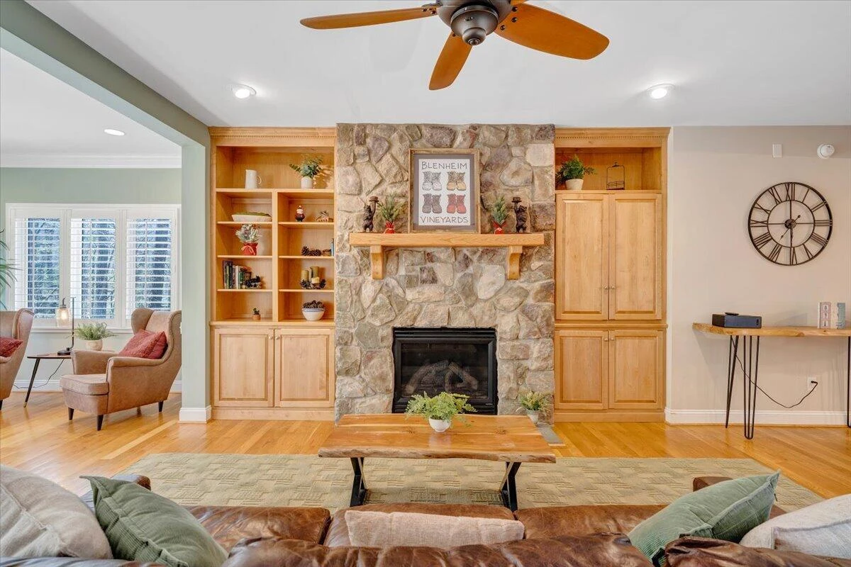 115 Hemlock DR - Photo 16