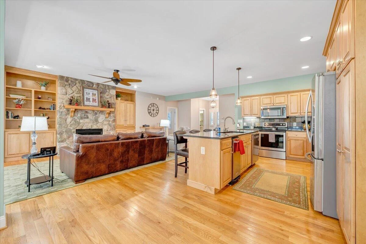 115 Hemlock DR - Photo 27