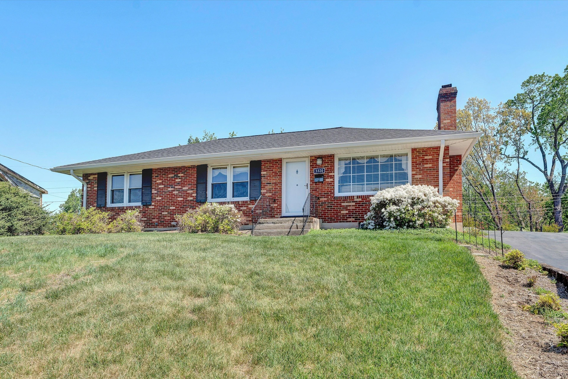 3320 Melody AVE - Photo 5