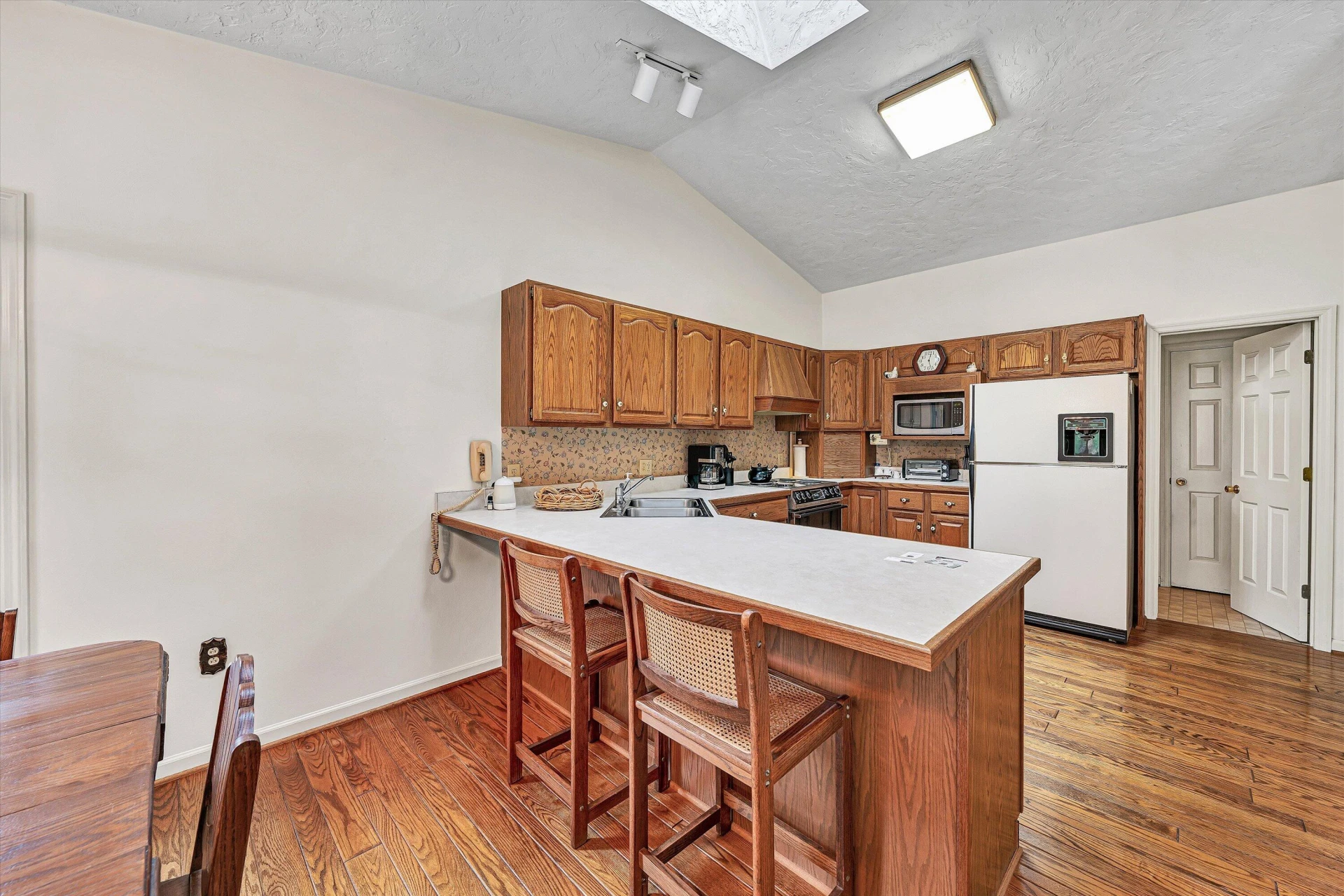 7913 Olsen RD - Photo 17