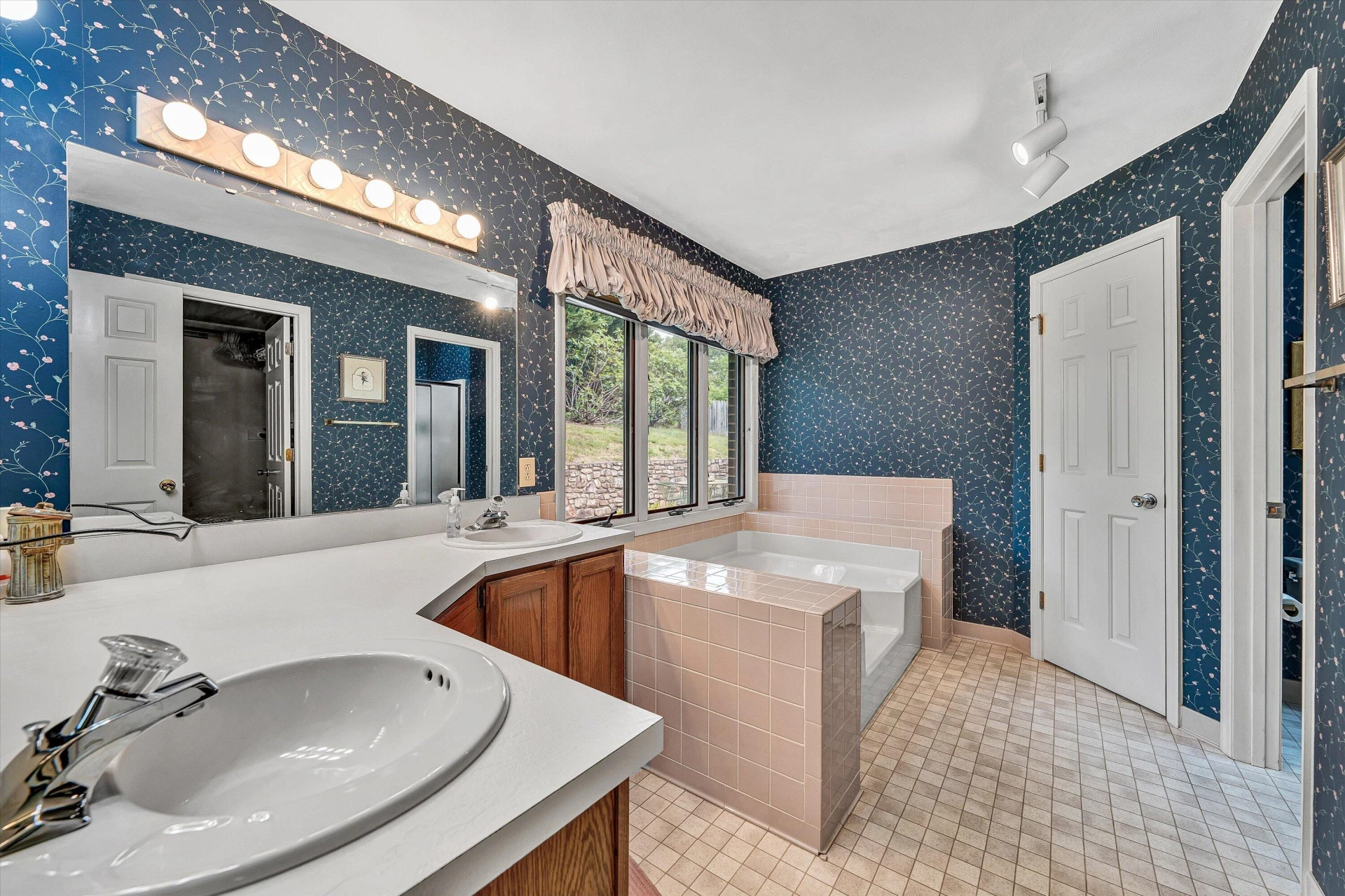 7913 Olsen RD - Photo 30