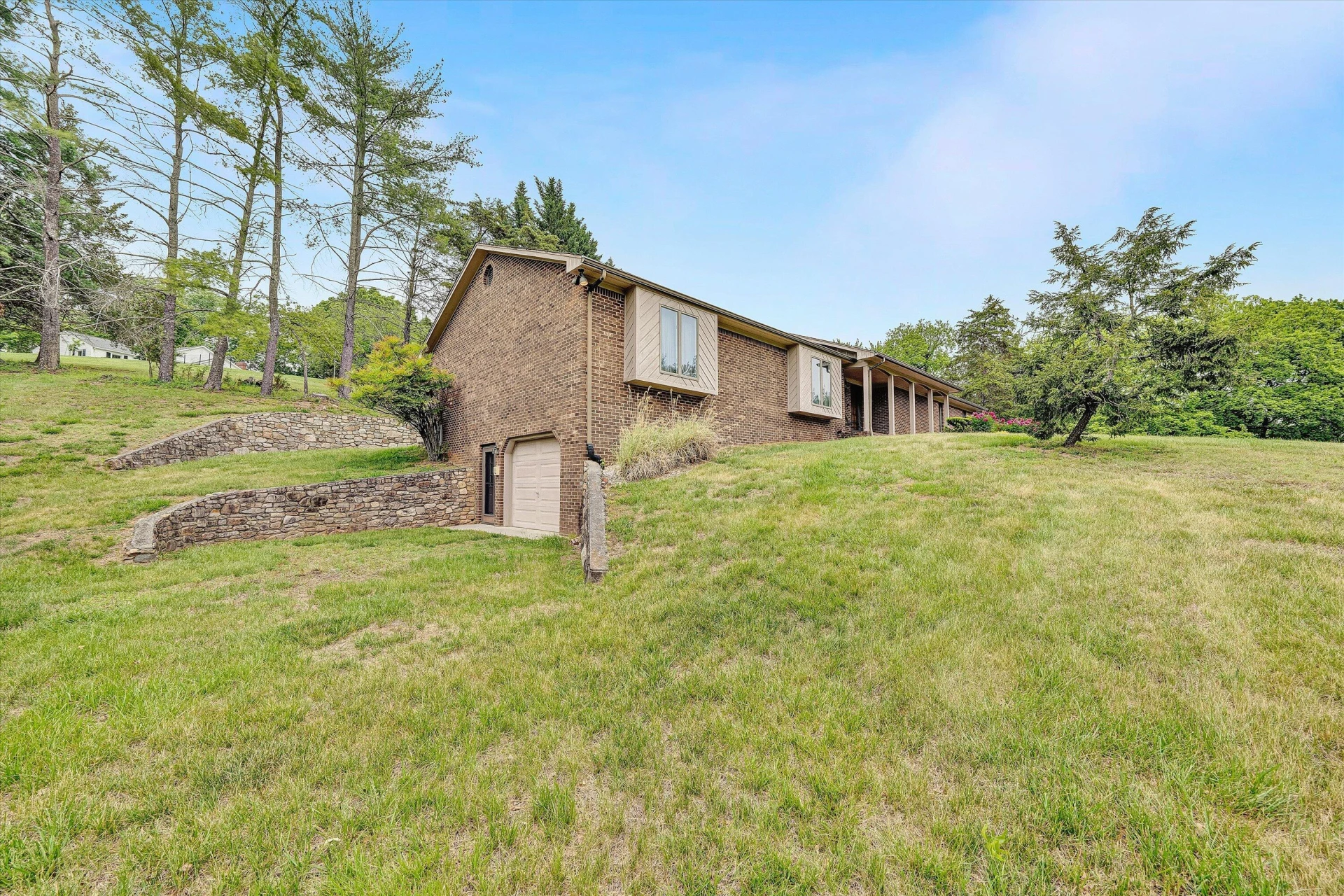 7913 Olsen RD - Photo 5