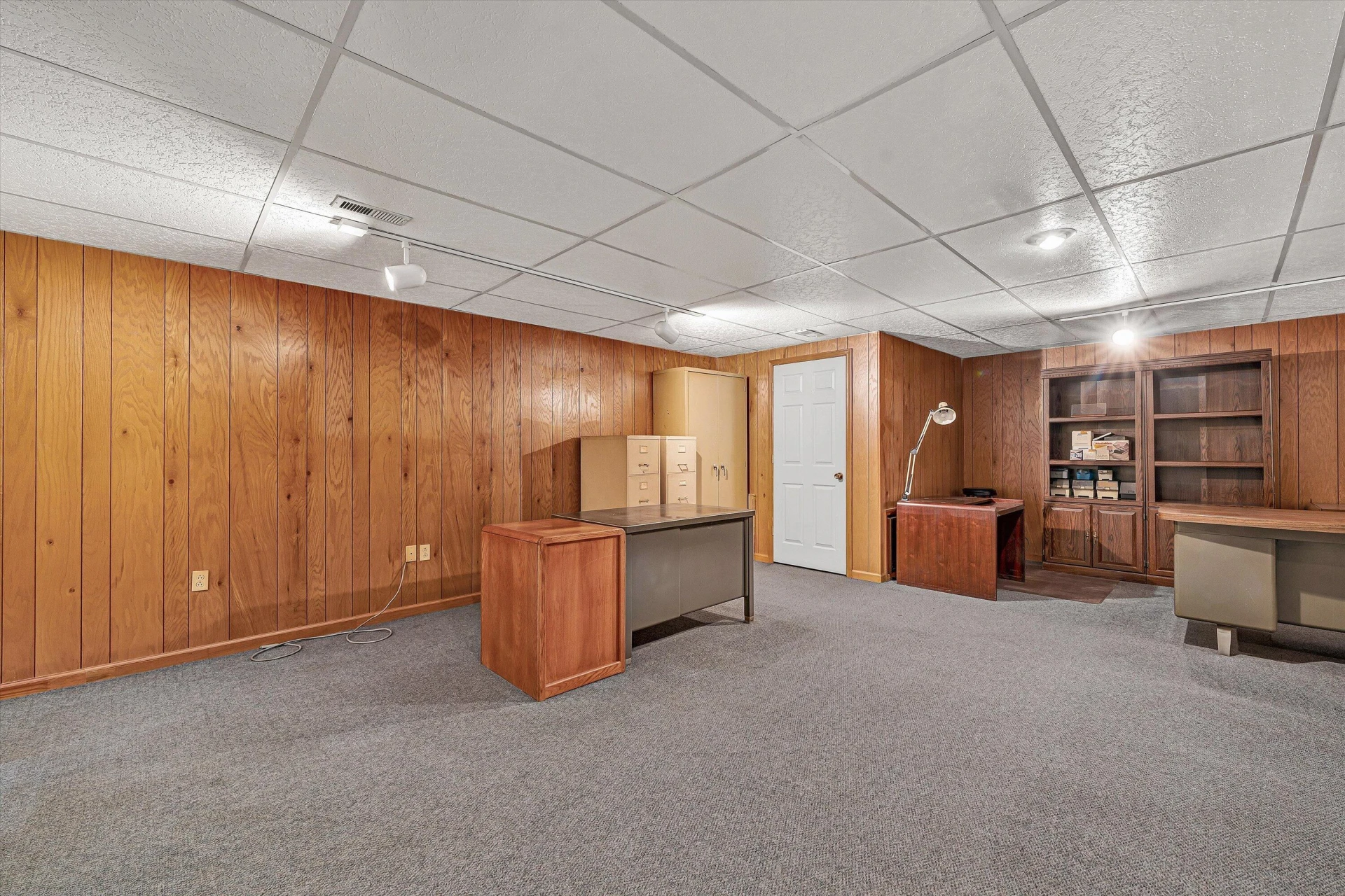 7913 Olsen RD - Photo 34